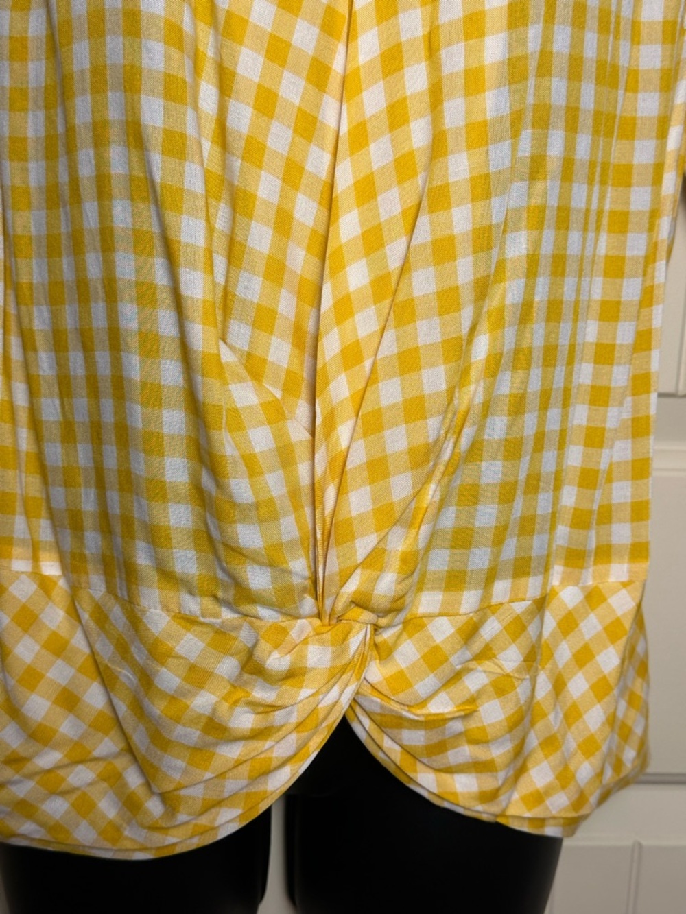 Kut From the Kloth Yellow White Gingham Picnic Plaid Short Sleeve V Neck Shirt S - Picture 3 of 14